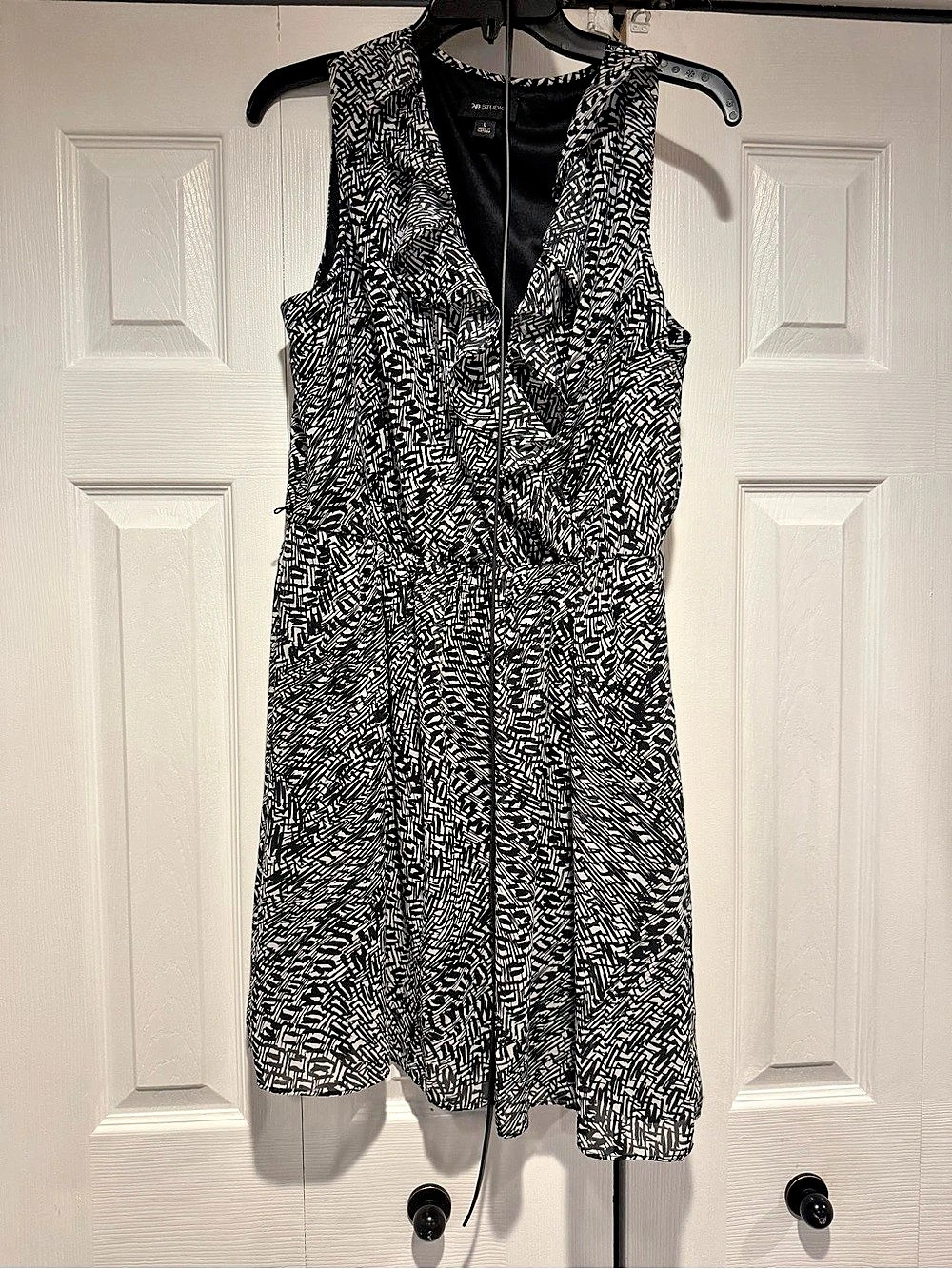 AB Studio Abstract Midi Dress in Black & White Size Large